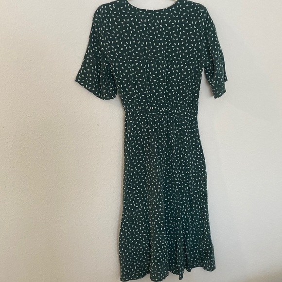 AMOUR VERT Joselle Wrap Dress Silk Green Polka Dot Midi Dress Size Medium - Picture 5 of 8
